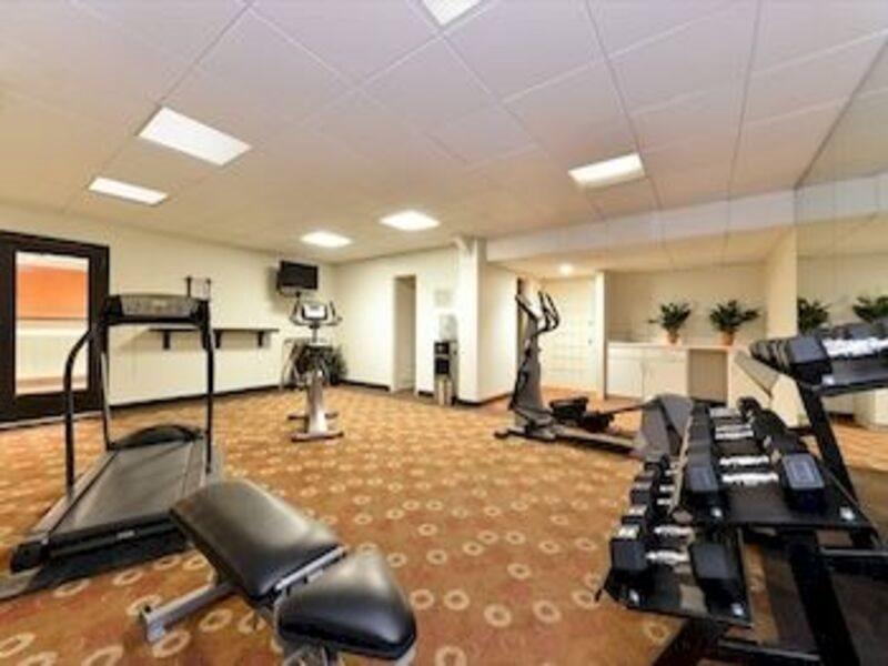 Quality Inn And Suites Conference Center Richmond Eksteriør billede