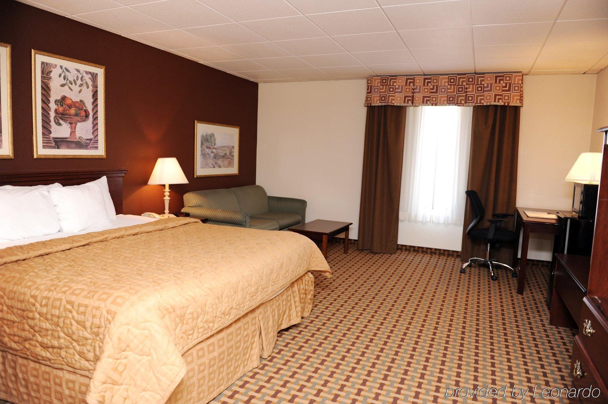 Quality Inn And Suites Conference Center Richmond Værelse billede