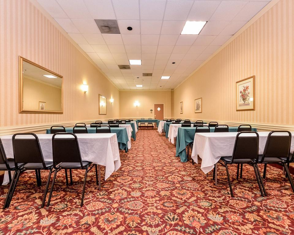 Quality Inn And Suites Conference Center Richmond Eksteriør billede