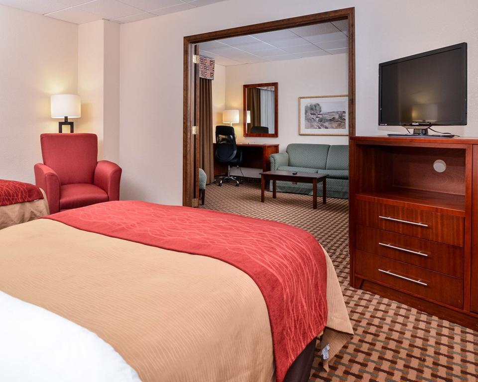 Quality Inn And Suites Conference Center Richmond Eksteriør billede
