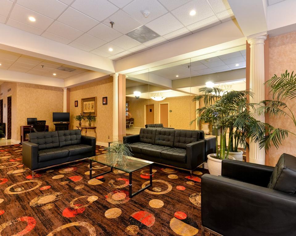 Quality Inn And Suites Conference Center Richmond Eksteriør billede