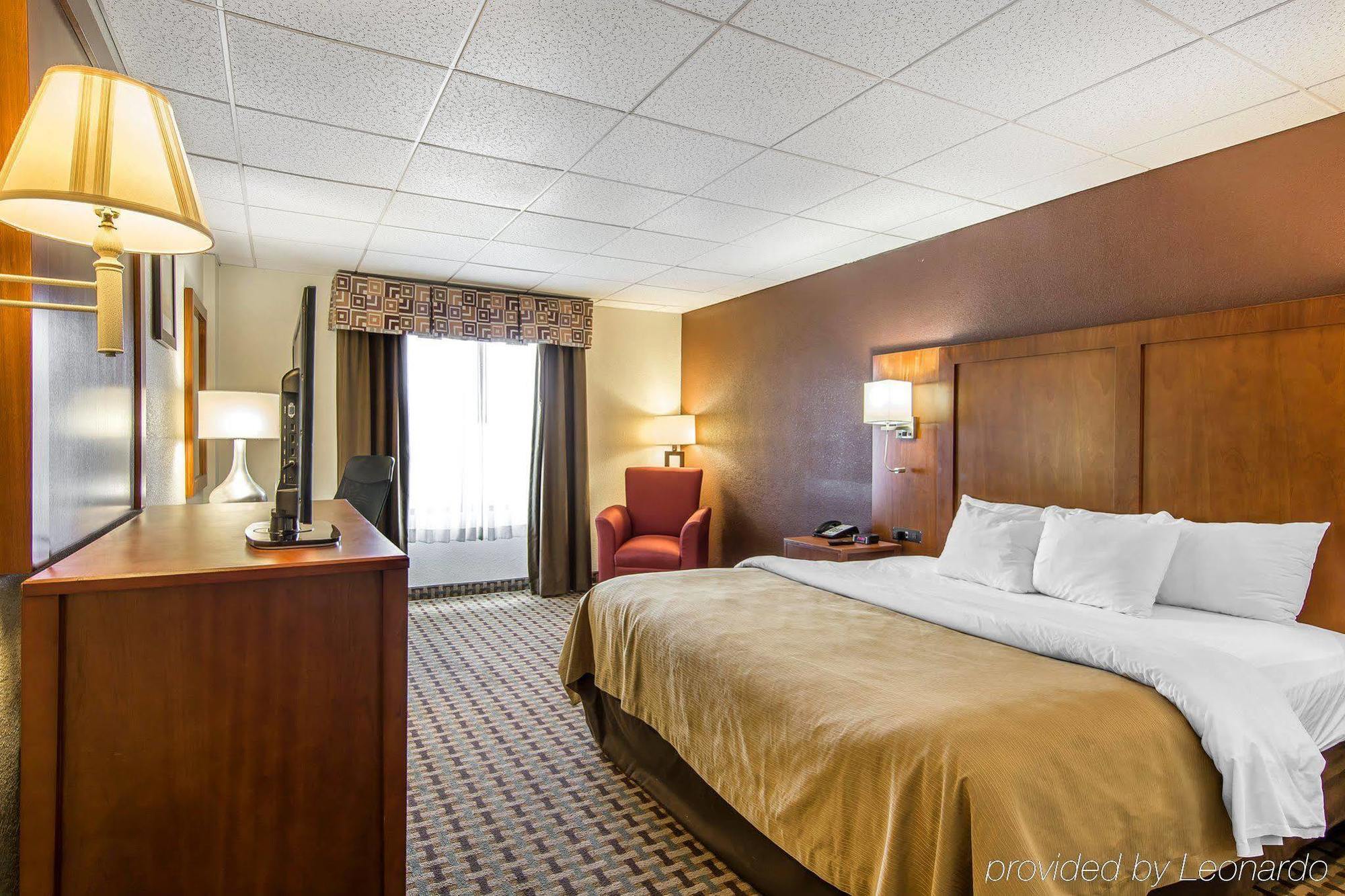 Quality Inn And Suites Conference Center Richmond Eksteriør billede