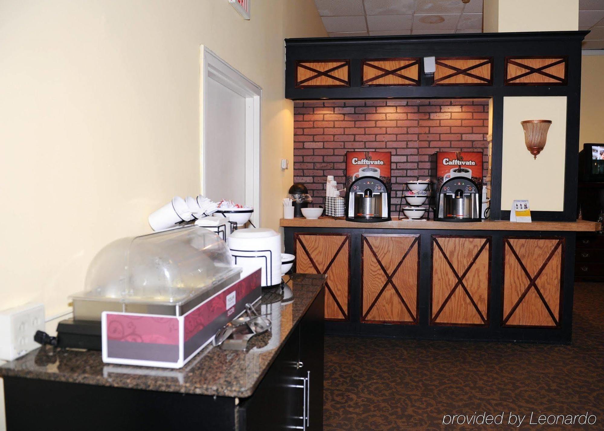 Quality Inn And Suites Conference Center Richmond Restaurant billede