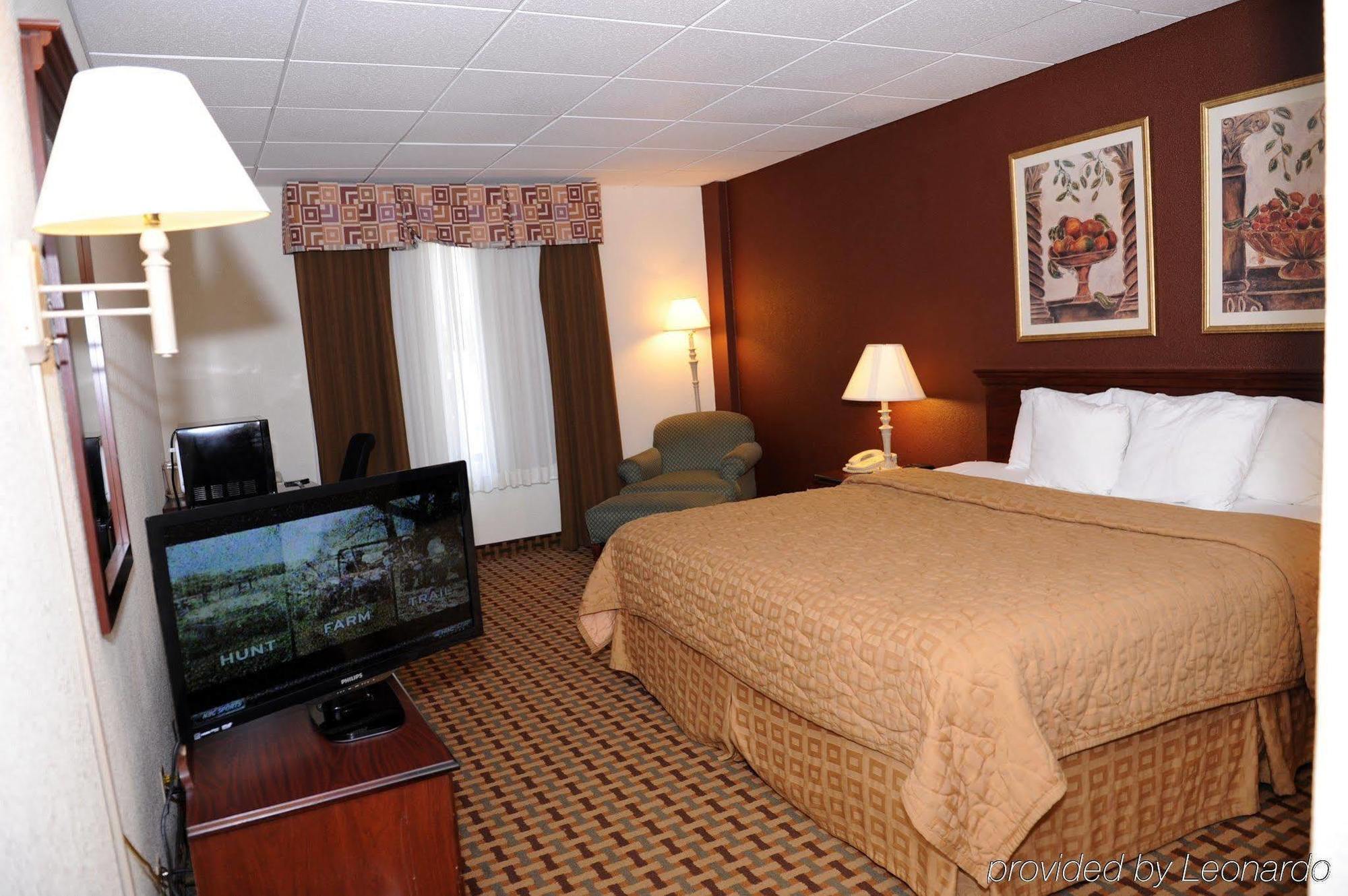 Quality Inn And Suites Conference Center Richmond Værelse billede